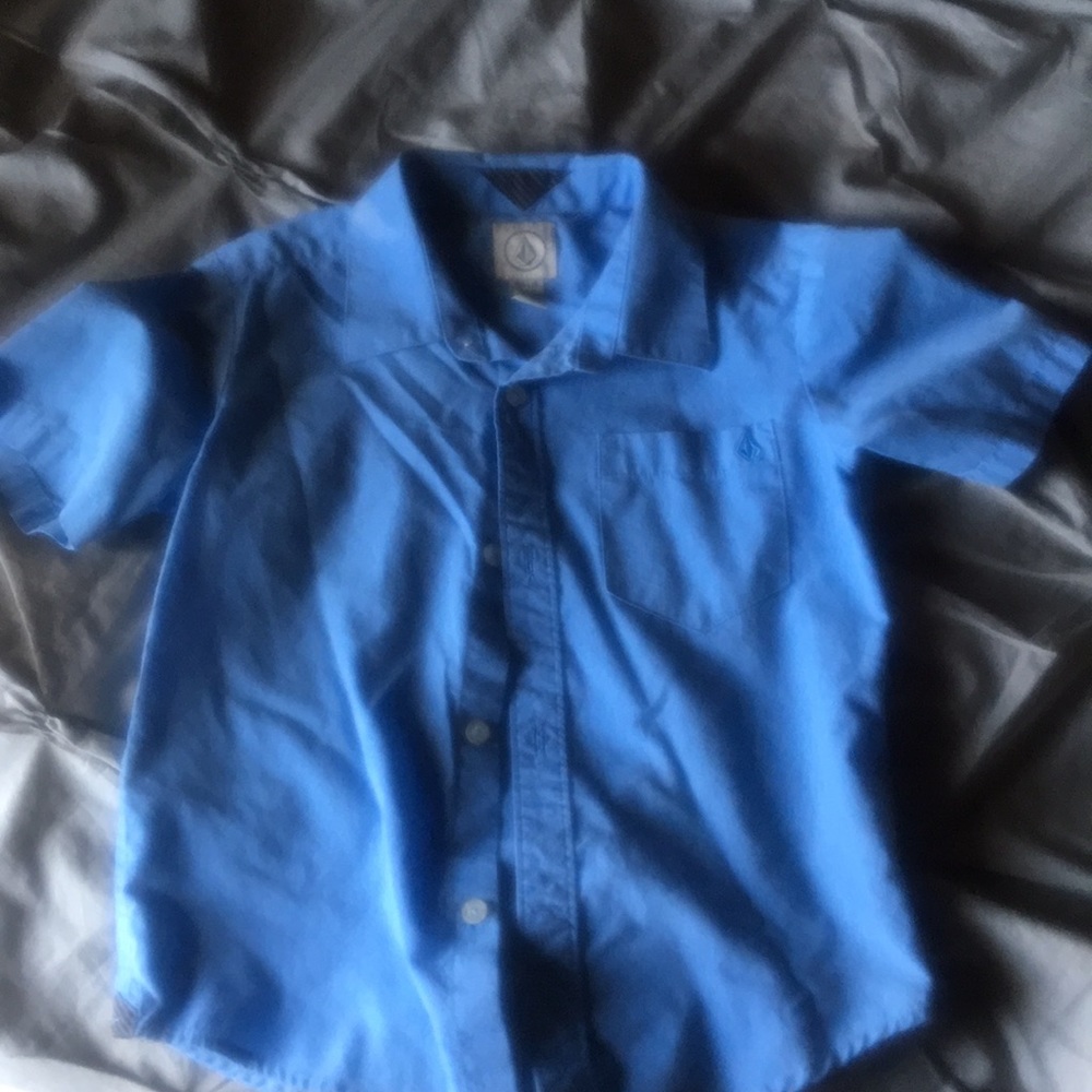 Boy volcom button down